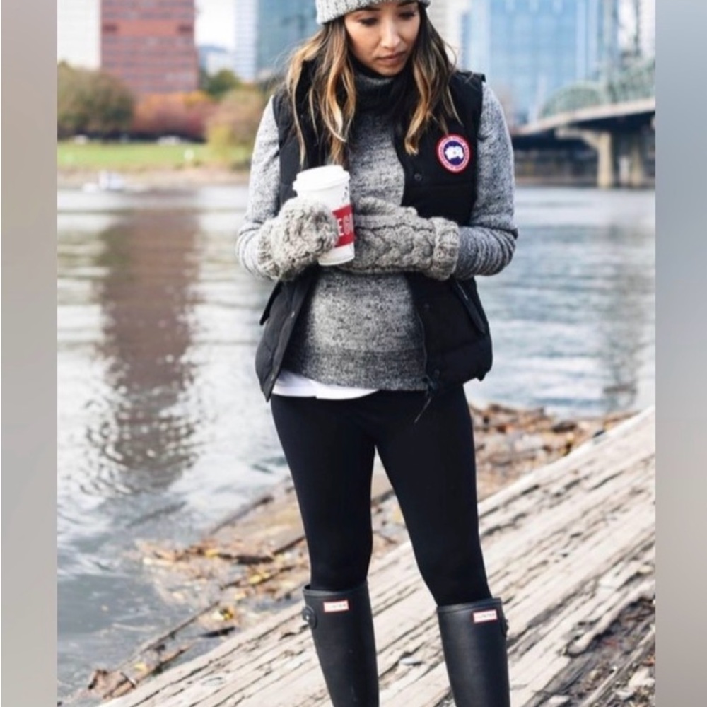 CANADA GOOSE LARGE VEST
FREE SHIPPING🤩